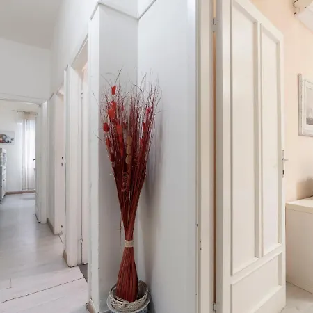 Apartment Il Gabbiano By Interhome